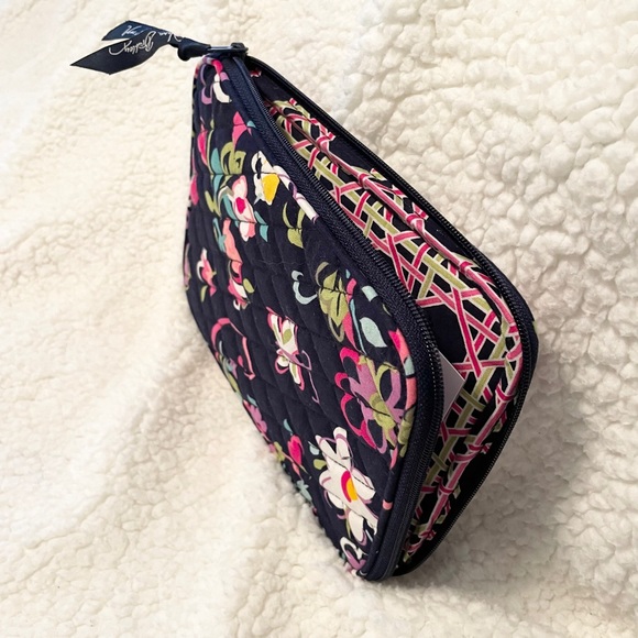 Vera Bradley IPad Mini Case - Picture 3 of 6